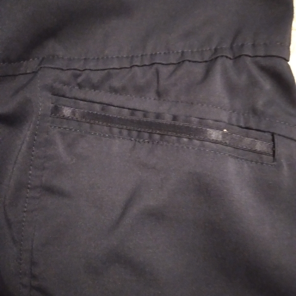 Navy Blue Ladies Tail Golf Shorts Size 6 *LIKE NEW* - Picture 4 of 8